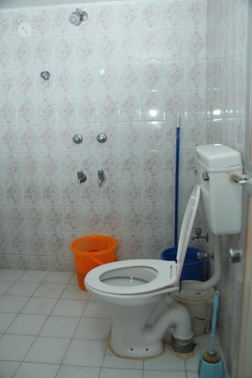 J.S Holiday Guest House Калангут Экстерьер фото
